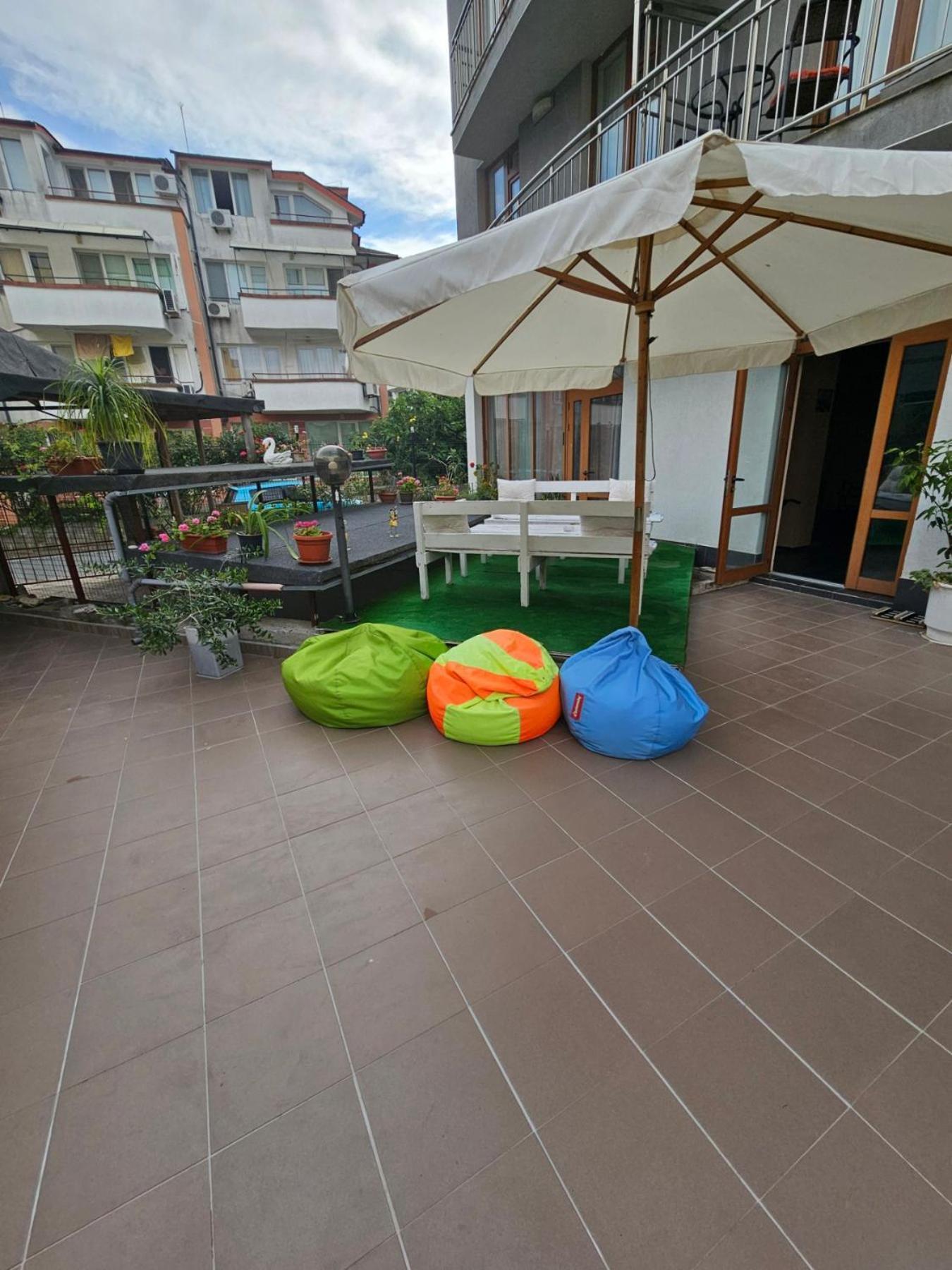Guest House Petrovi ラヴダ エクステリア 写真