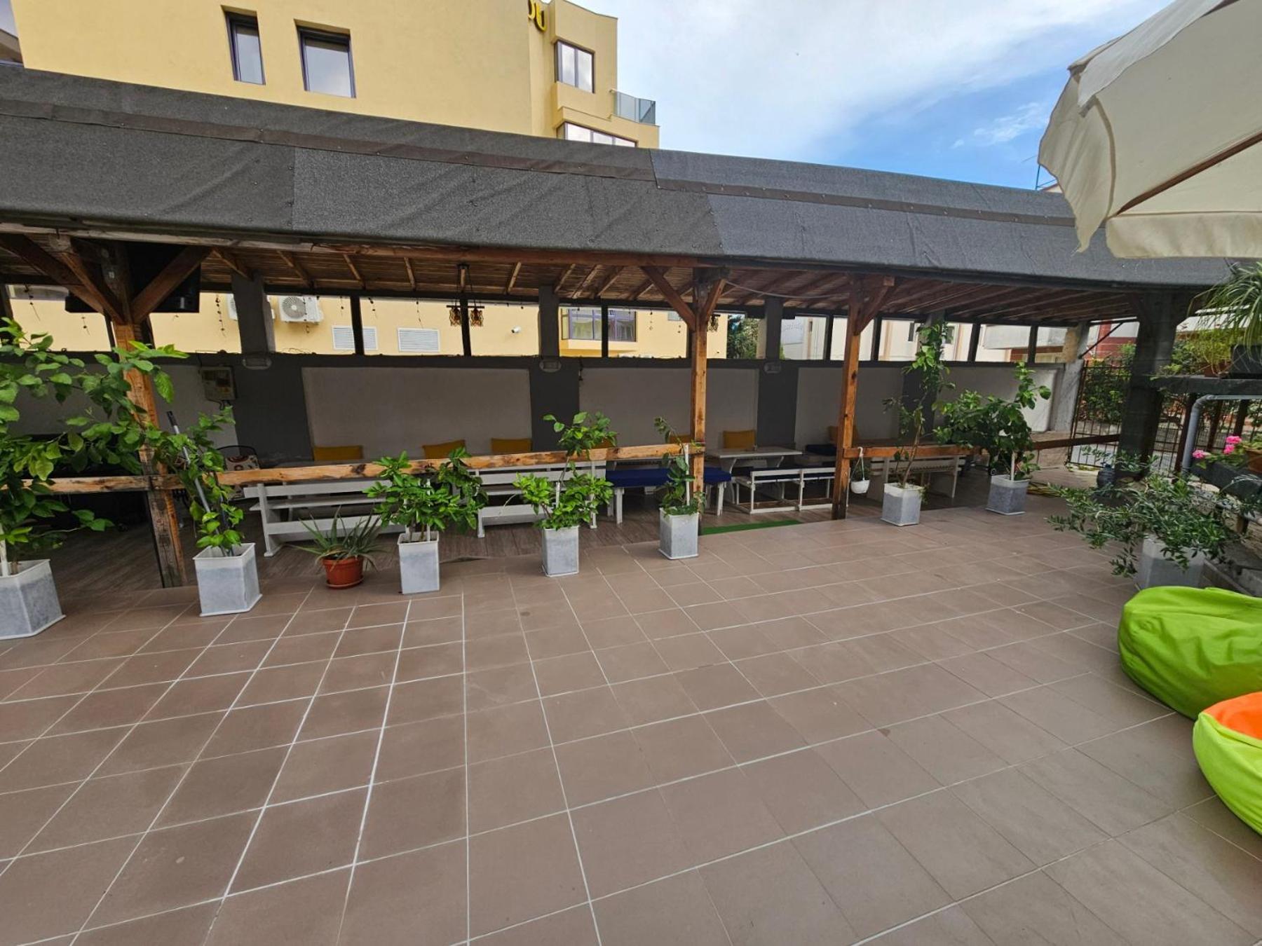 Guest House Petrovi ラヴダ エクステリア 写真