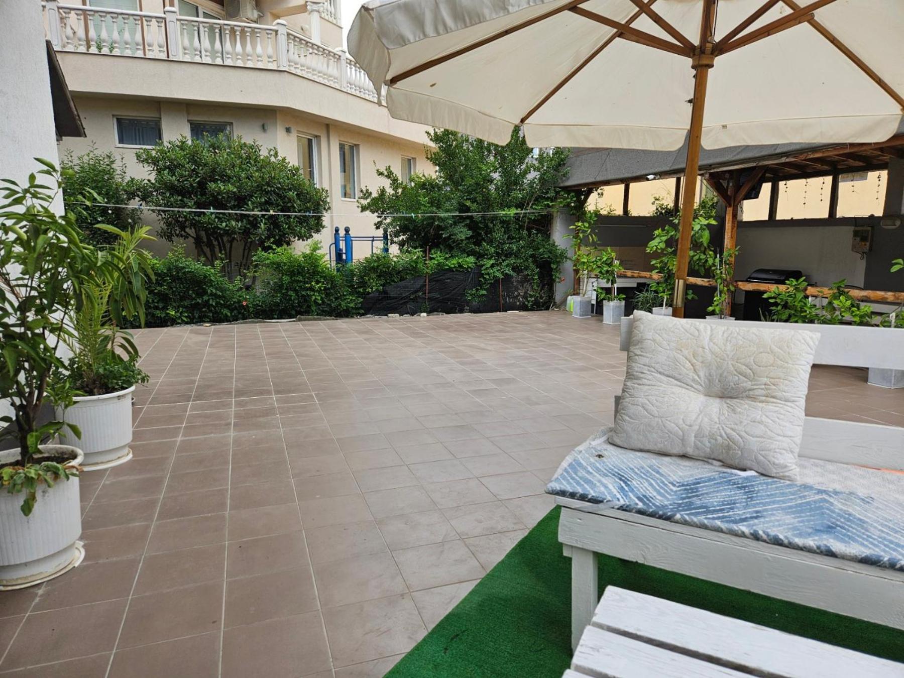 Guest House Petrovi ラヴダ エクステリア 写真